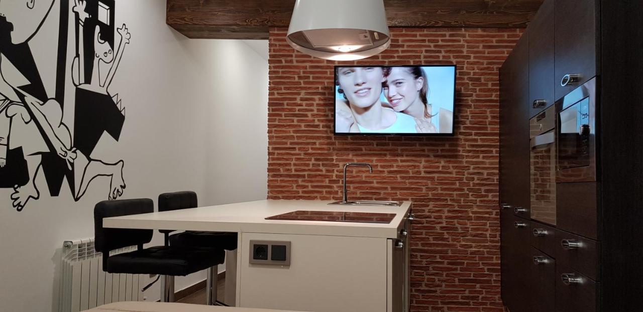 Picasso Callao Wifi Free - Temporada Rental Workers & Stud مدريد المظهر الخارجي الصورة